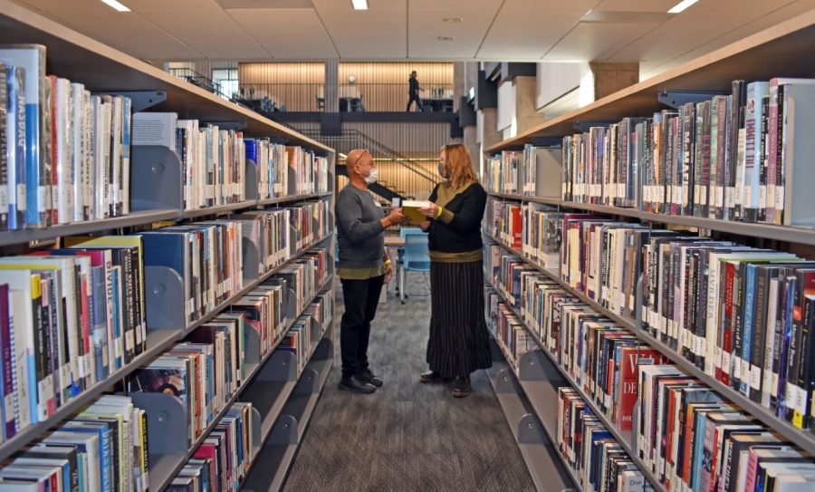 Photo courtesy of Jin An-Dunning. College of the Desert's Palm Desert Library. 