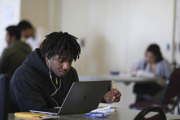 Photo courtesy of Lea Suzuki/San Francisco Chronicle via AP. City College student Willie Harris studies for his statistics final in Smith Hall on Tuesday, December 18, 2018 in San Francisco, Calif. 
